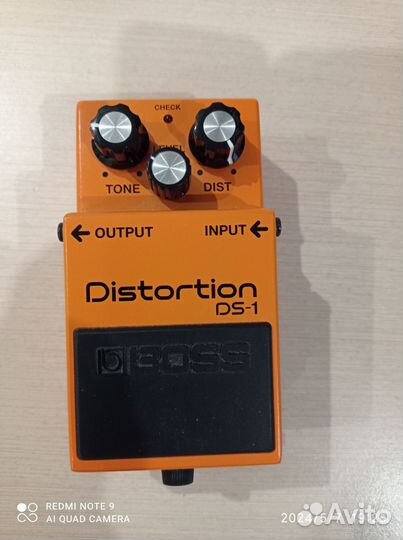 Педаль для электрогитары Boss Distortion DS-1