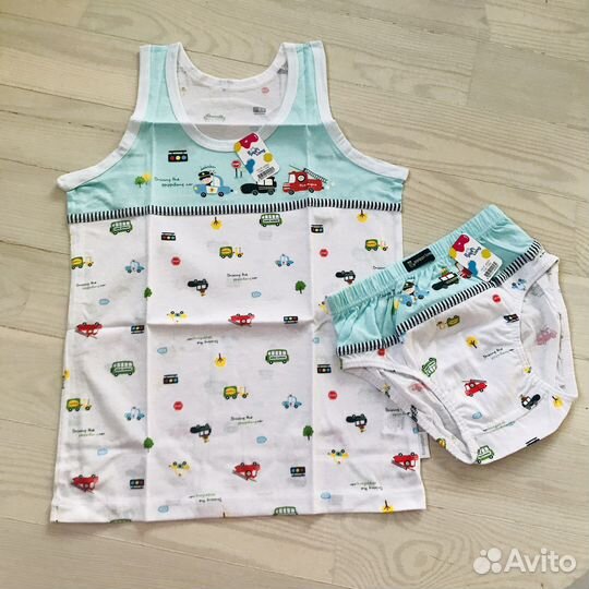 Новый комплект (майка и трусы). Мальчику 7-8 лет