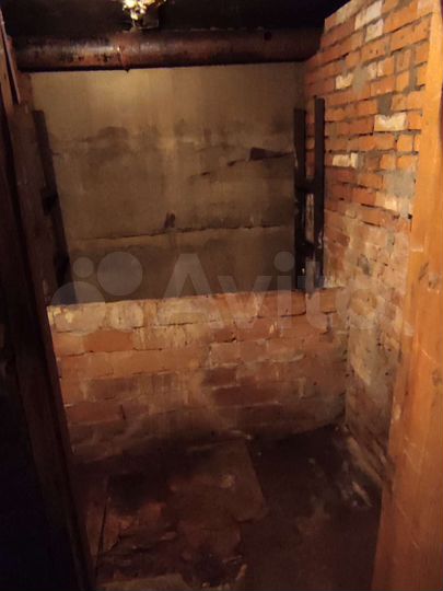 Машиноместо, 10 м²