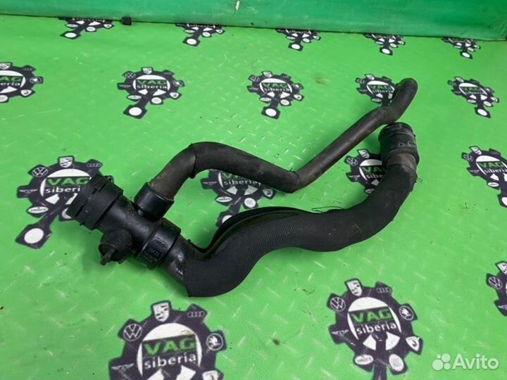 Патрубок радиатора нижний Audi A4 B7 BGB 2007