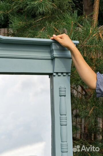 Отреставрированный наличник с зеркалом