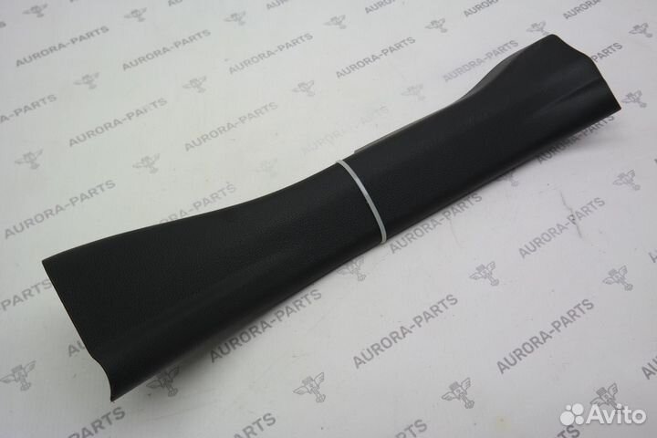 Накладка Toyota RAV4 5 2018-2023 (XA50)