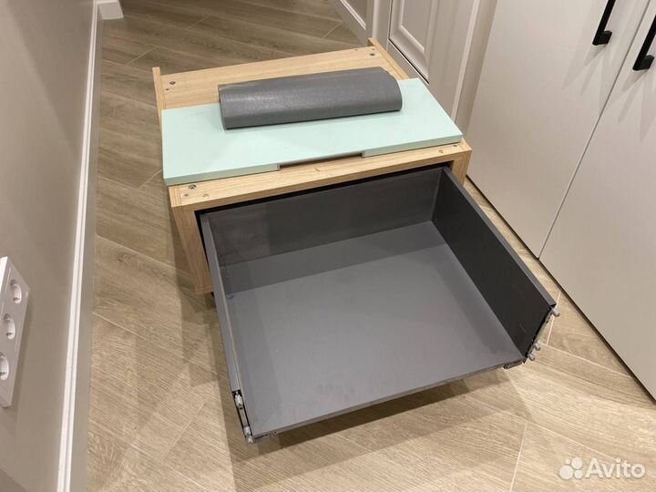 Тумба под холодильник
