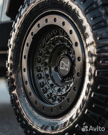 Black Rhino Barricade R17 5x127 ET-18 Wrangler