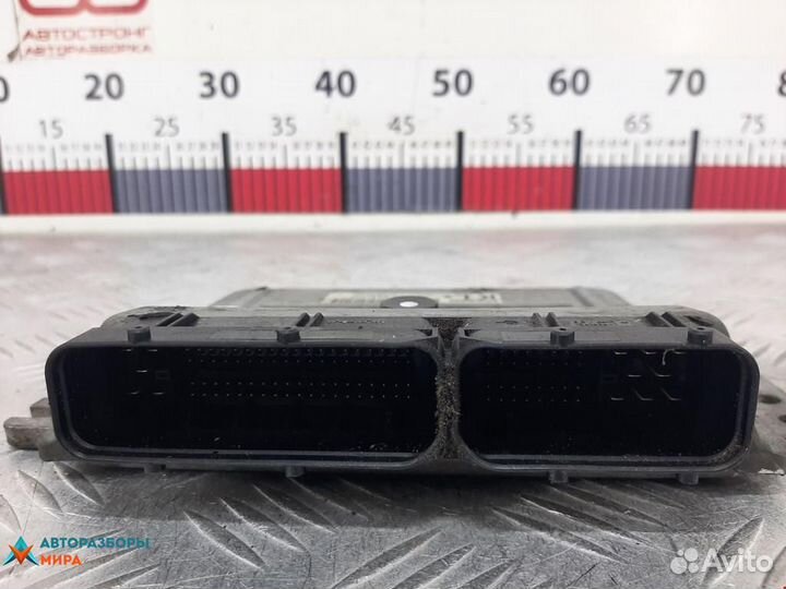 Блок управления двигателем Nissan Note E11 2009