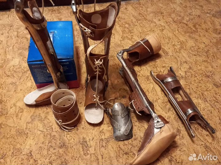 Протез правой ноги