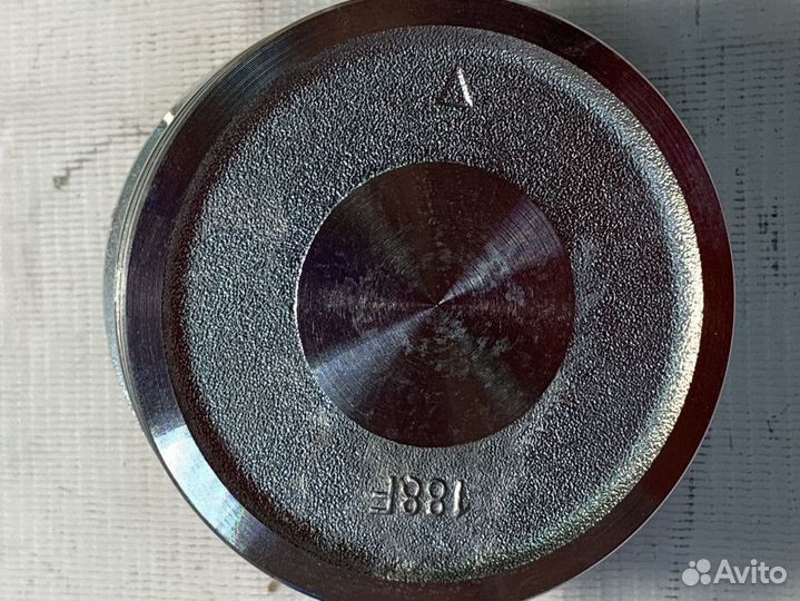 Поршень 188F в сборе