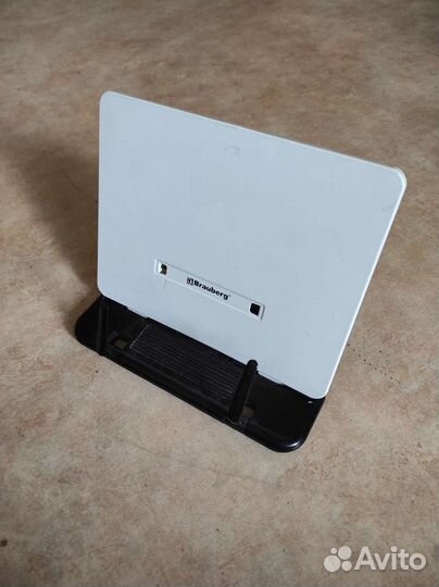 Подставка Braunerg для книг