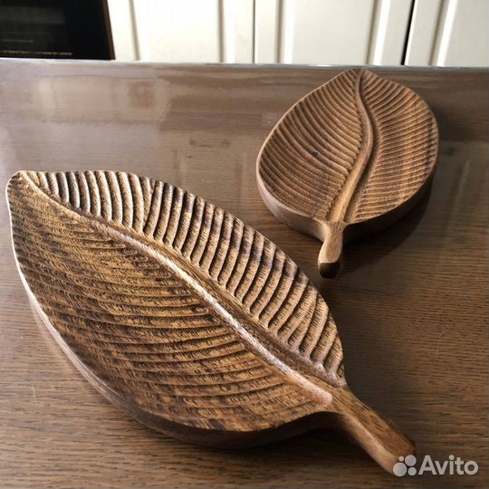 Поднос из цельного дерева акации