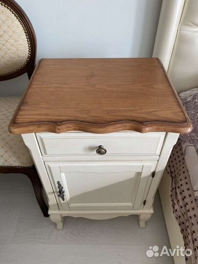 Тумба прикроватная массив