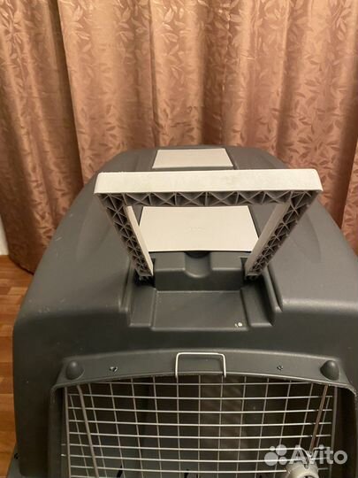 Переноска для средних и крупных собак