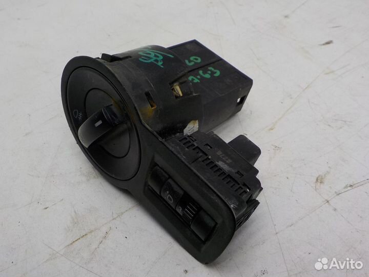 Блок управления освещением на Volkswagen Polo (Sed