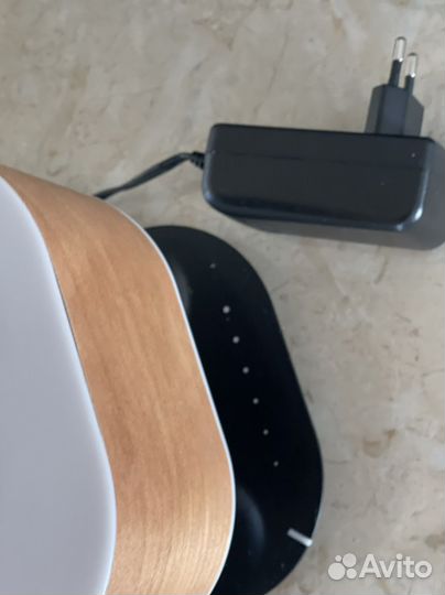 Зарядное устройство