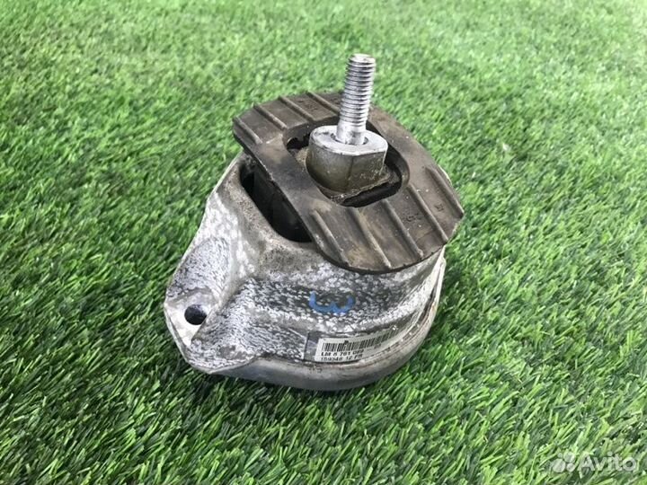 Подушка двигателя левая Bmw 5 E60 N52B30 2006