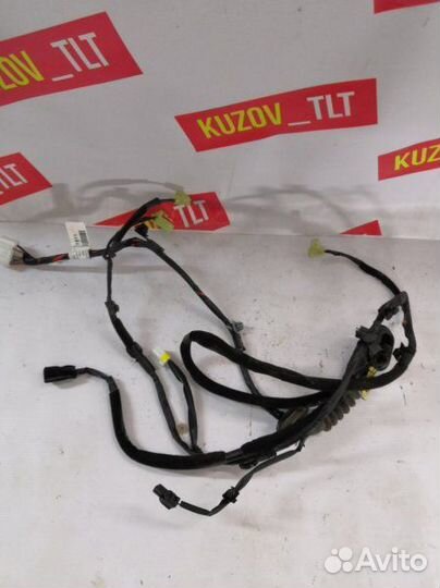 Проводка крышки багажника Hyundai Solaris хэтчбек