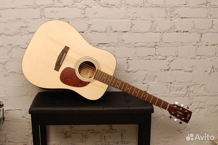 Акустическая гитара (Уровня Yamaha F310)