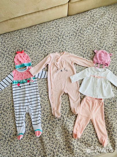 Костюмчики куртка шапки и ботинки на девочку 74