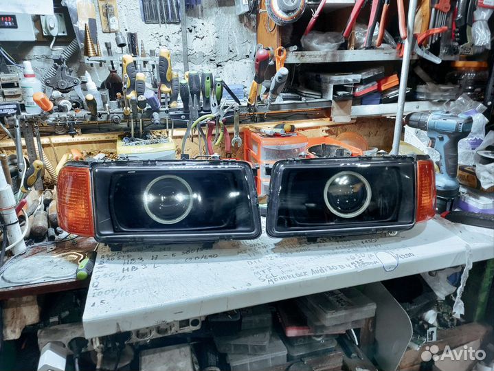 Фара на Audi 80 б4