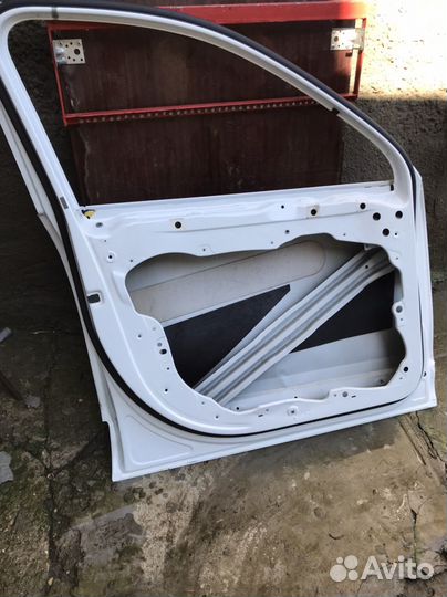 Дверь передняя левая на volkswagen Touareg