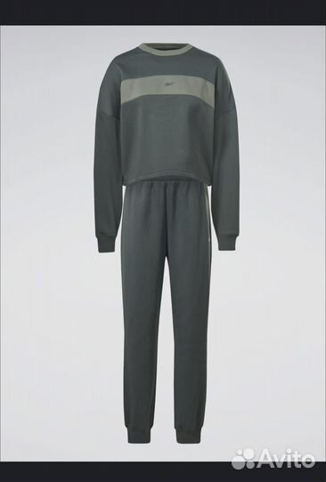Спортивный костюм reebok