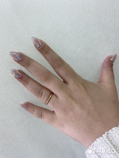 Модель на маникюр с покрытием гель лак