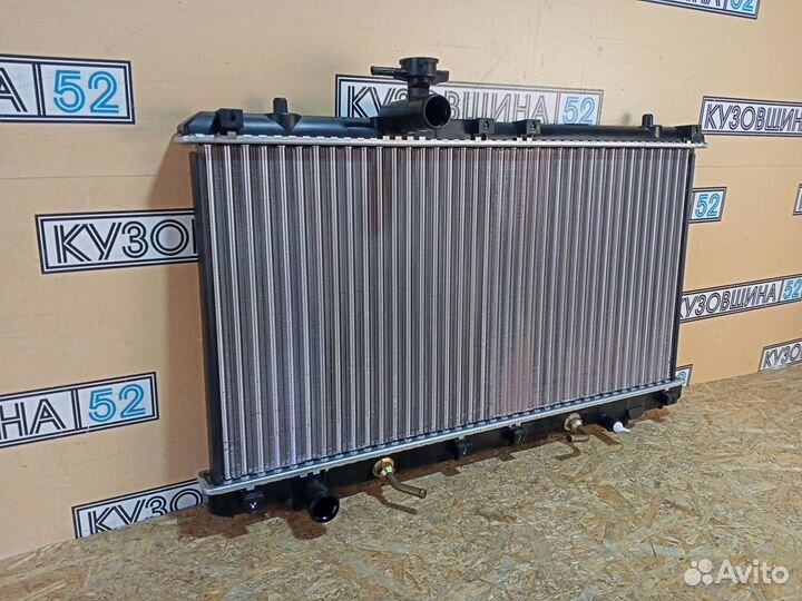 Радиатор охлаждения Suzuki Liana (01-04г) ат