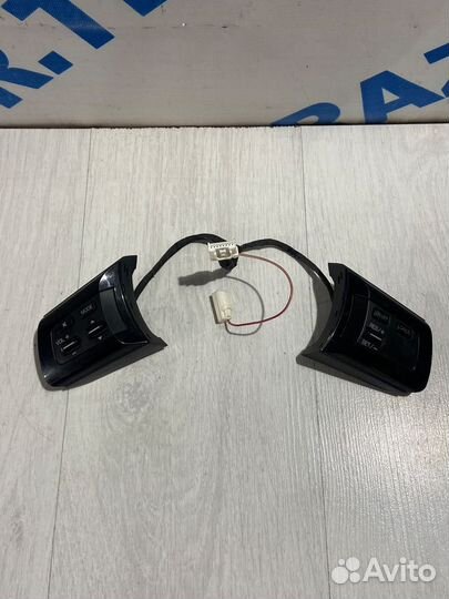 Кнопки мультируля mazda CX-7 2.3 ат