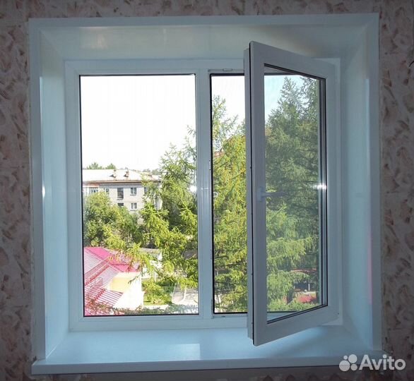 Пластиковое окно Rehau двухстворчатое 1400х1600