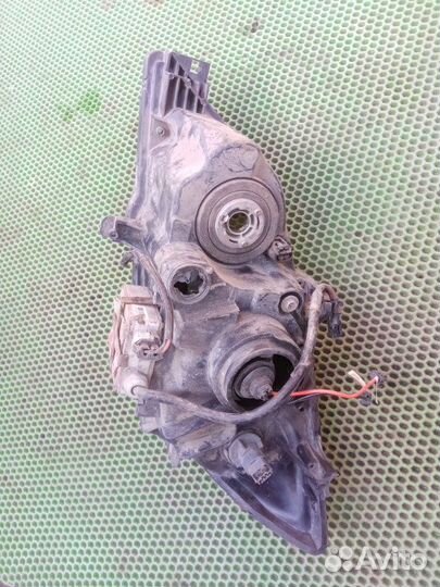 Фара передняя правая Mazda 3