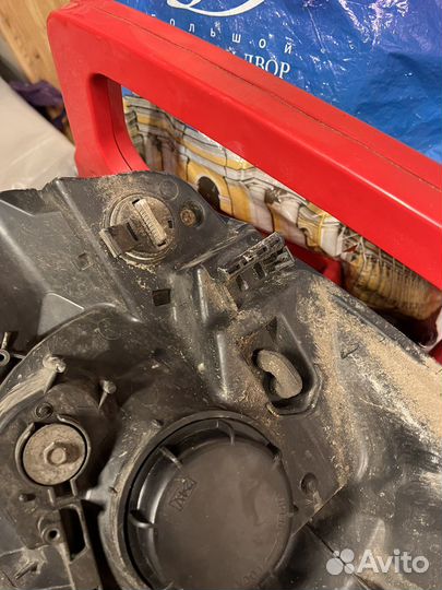 Hyundai grand starex фара