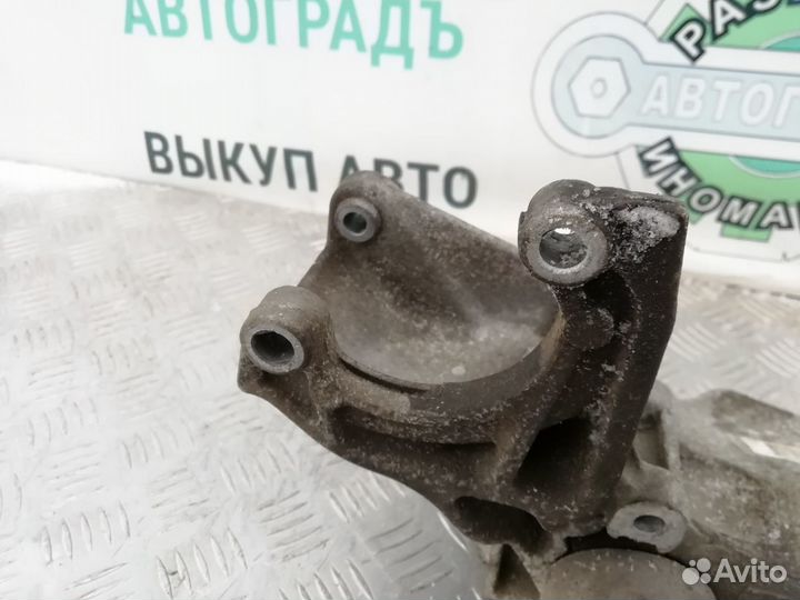 Кронштейн генератора Renault Duster 2.0 F4R 13г