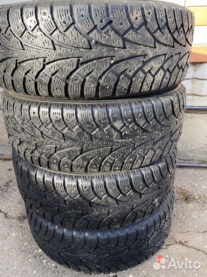 Hankook Winter I'Pike 215/60 R17 95T