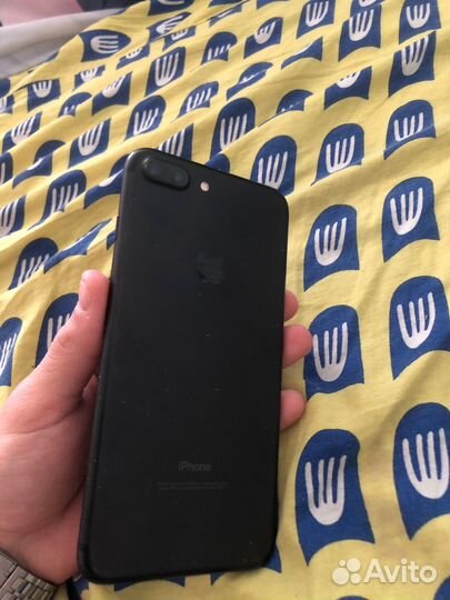 iPhone 8 Plus, 64 ГБ