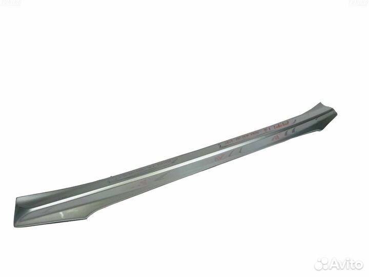 Спойлер под стекло Lexus LX570 G8882