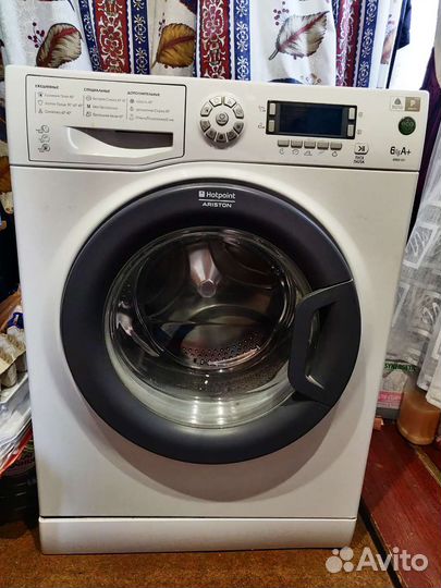 Стиральная машина Hotpoint Ariston на запчасти