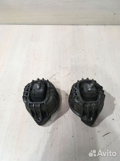 Опора двигателя BMW 3 Е90 22116768852