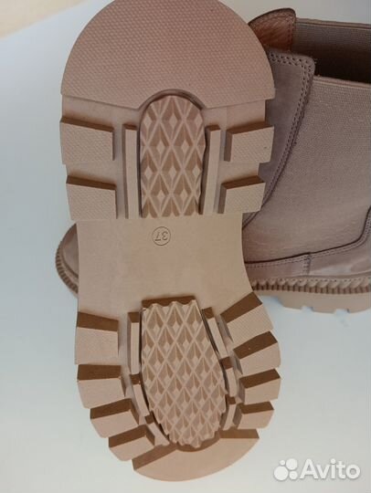 Челси Ботинки 37, 39 Экoникa новые