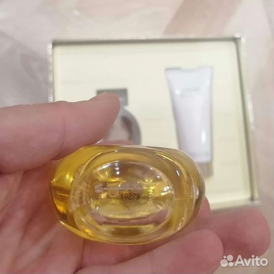 Парфюмерная вода calvin klein beauty