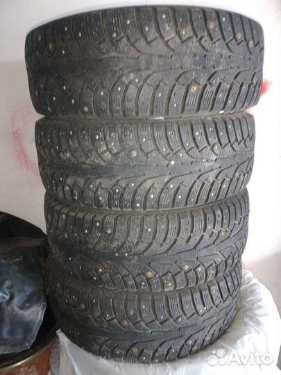 Nokian Tyres Hakkapeliitta 1 215/60 R16