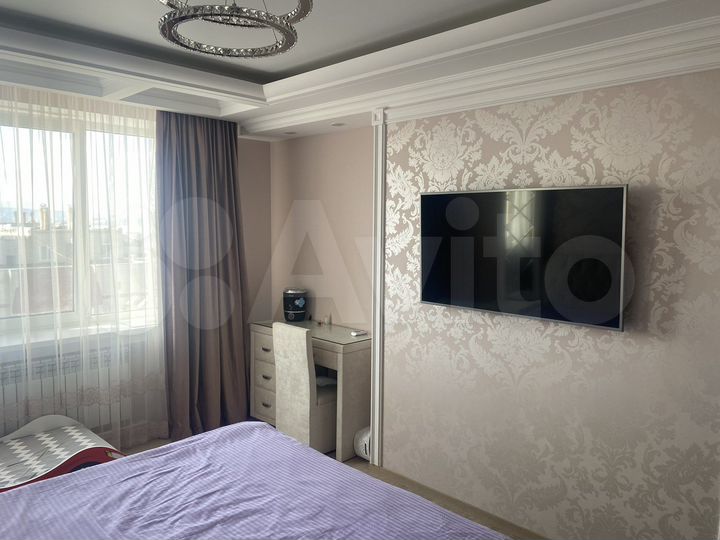 3-к. квартира, 91 м², 13/20 эт.