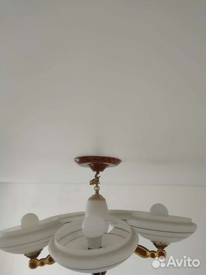 Шкаф. Люстра потолочная подвесная бу