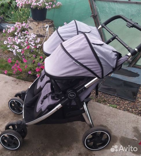 Коляска для двойни или погодок