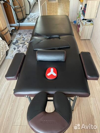 Массажный стол