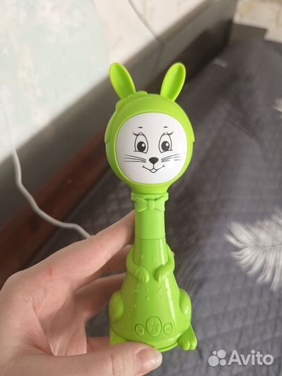 Интерактивный зайчик нянь