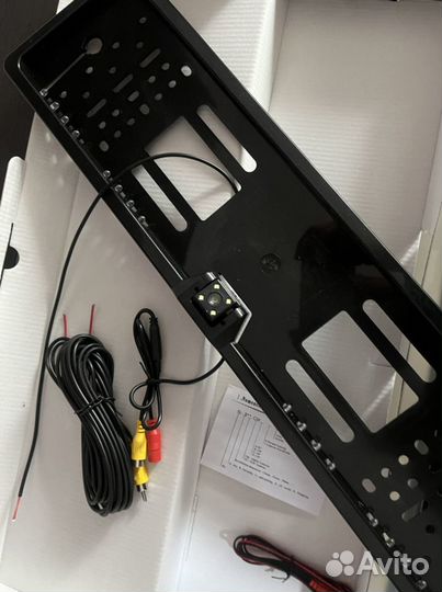 Камера заднего вида с рамкой под номер