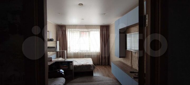 2-к. квартира, 52 м², 4/9 эт.