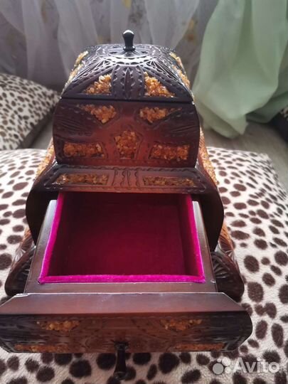 Шкатулка ларец