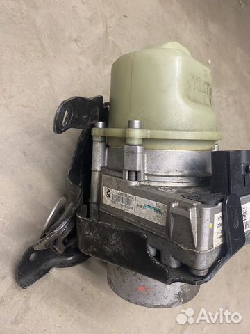 Гидроэлектроусилитель руля Рено