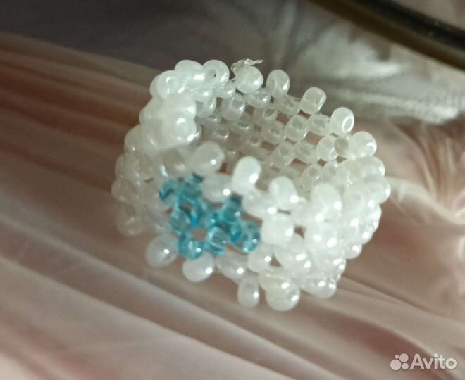 Кольцо из бисера сердечко