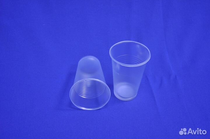 Одноразовая посуда для сервировки стола